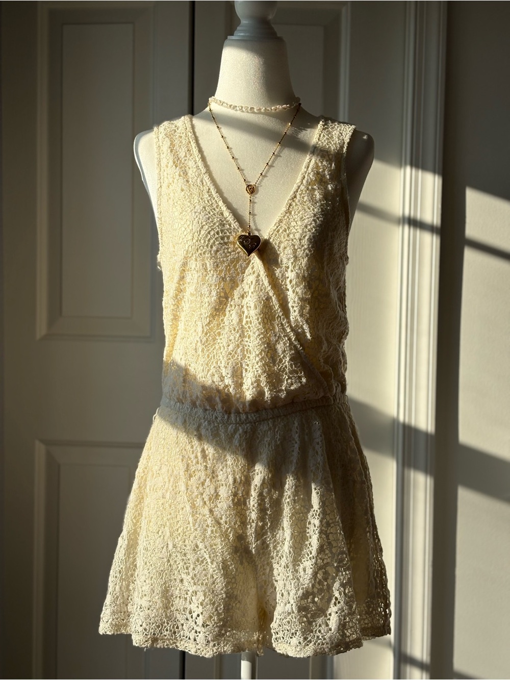 American Eagle Outfitters Cream Lace V-Neck Romper